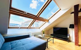 Free Parking- Cozy Apartment In Historical Building Center Prague